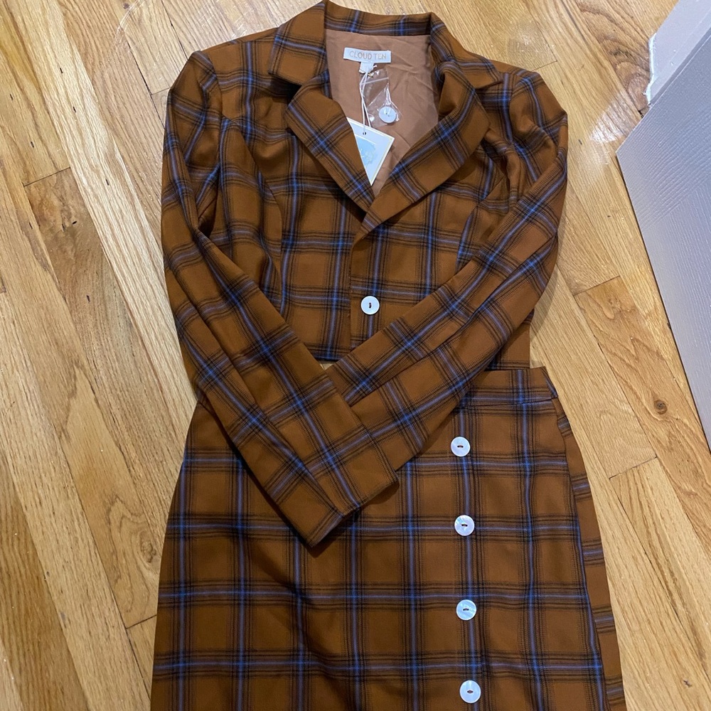 NWT Cloud Ten Fall Plaid Skirt and Blazer Set